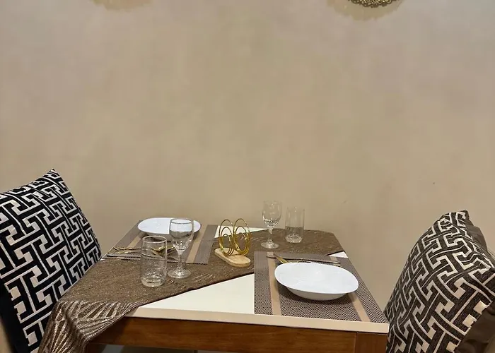 1 Bedroom Bgc, Uptown Mall, High Street & Landers Manila